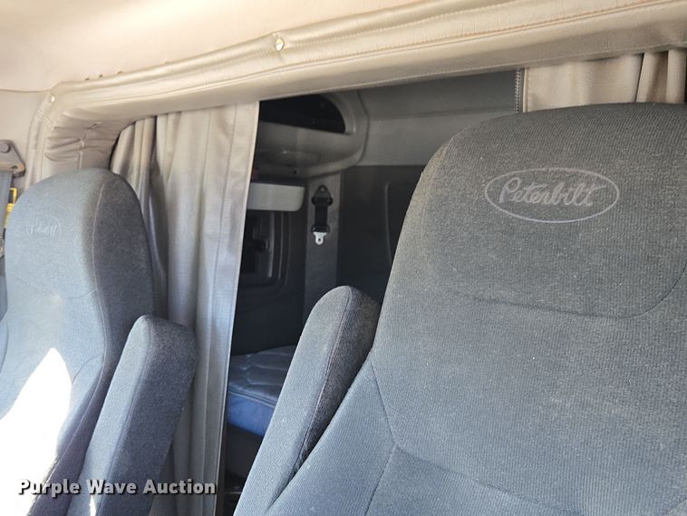 image for item YA0268 2017 Peterbilt 389 semi truck