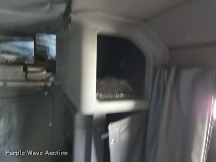 image for item YA0268 2017 Peterbilt 389 semi truck