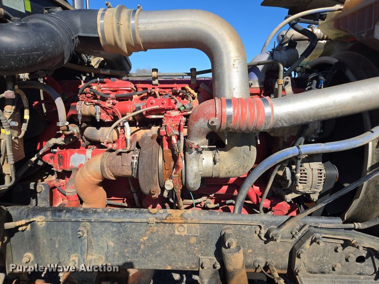 image for item YA0268 2017 Peterbilt 389 semi truck