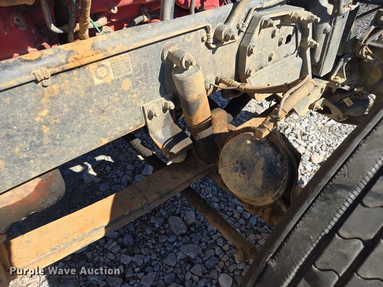 image for item YA0268 2017 Peterbilt 389 semi truck