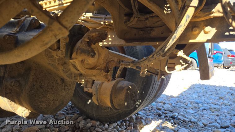 image for item YA0269 2017 Peterbilt 389 semi truck