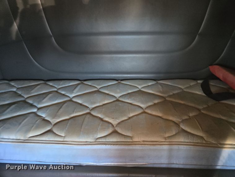 image for item YA0269 2017 Peterbilt 389 semi truck