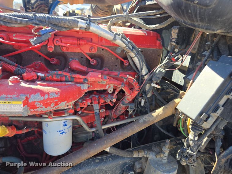 image for item YA0269 2017 Peterbilt 389 semi truck