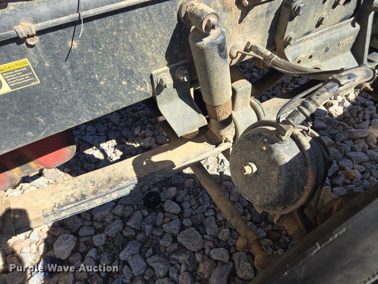 image for item YA0269 2017 Peterbilt 389 semi truck