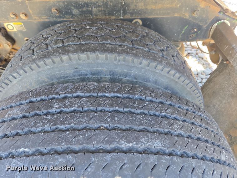 image for item YA0269 2017 Peterbilt 389 semi truck