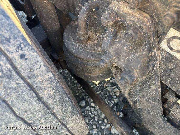 image for item YA0284 2017 Kenworth T880 truck cab and chassis