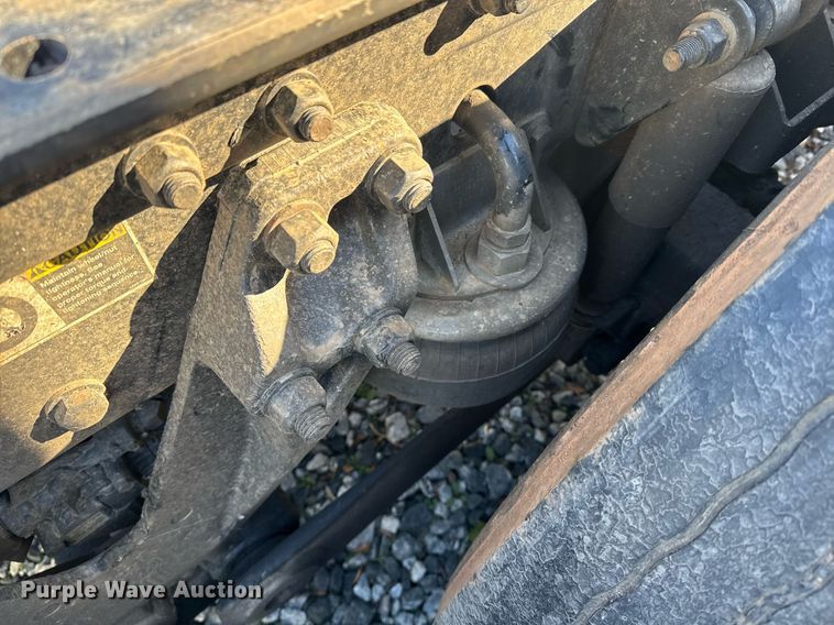 image for item YA0284 2017 Kenworth T880 truck cab and chassis