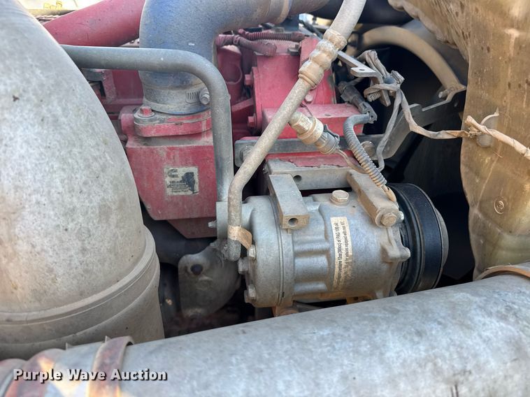 image for item YA0284 2017 Kenworth T880 truck cab and chassis