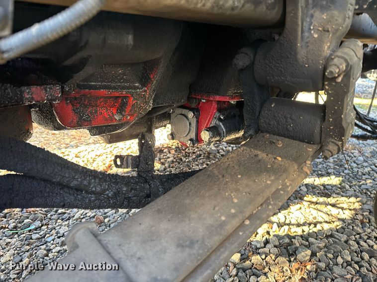 image for item YA0284 2017 Kenworth T880 truck cab and chassis