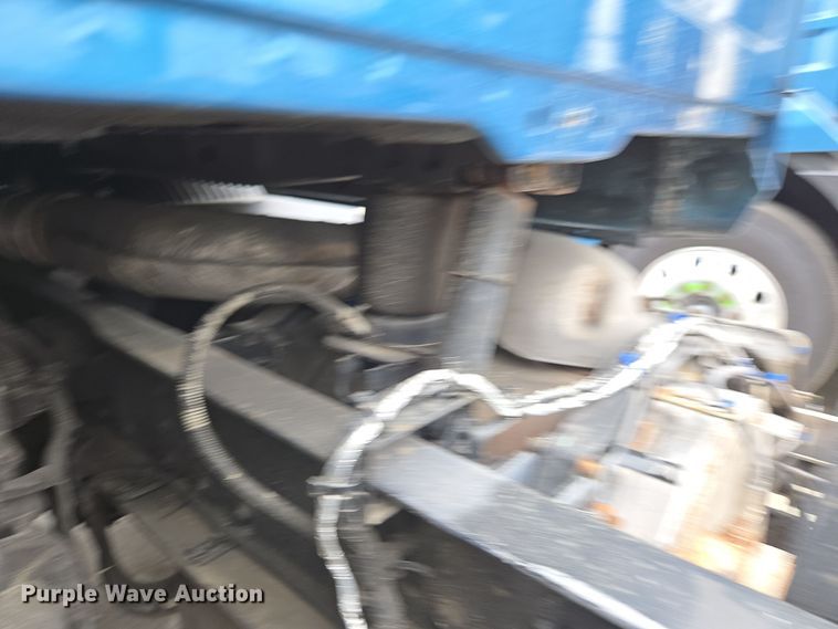 image for item YA0295 2019 Mack Anthem AN42T semi truck