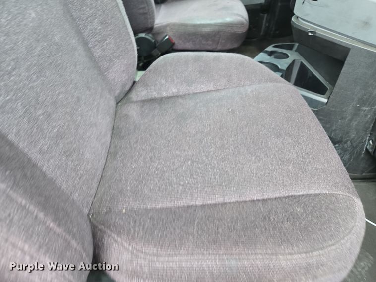 image for item YA0295 2019 Mack Anthem AN42T semi truck