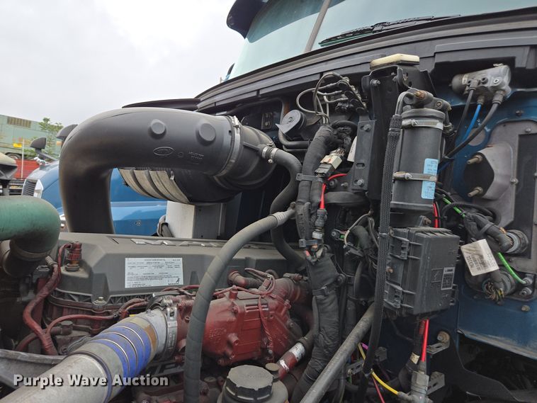 image for item YA0295 2019 Mack Anthem AN42T semi truck