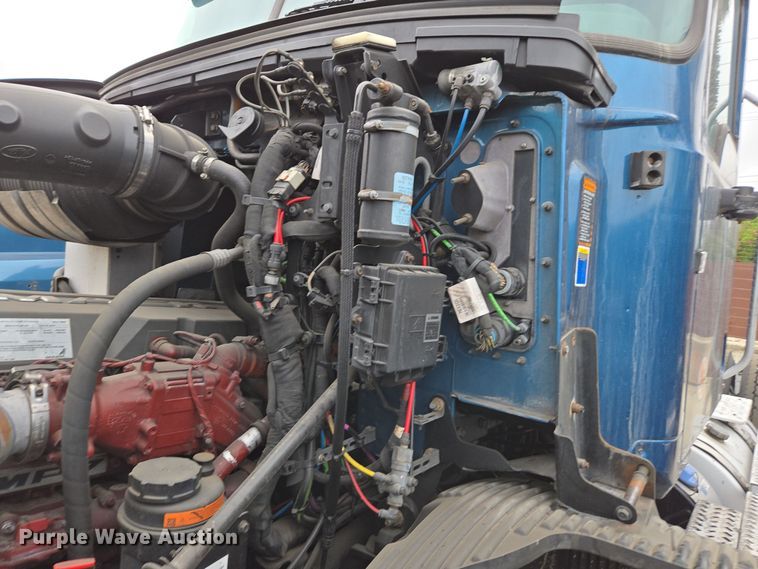 image for item YA0295 2019 Mack Anthem AN42T semi truck