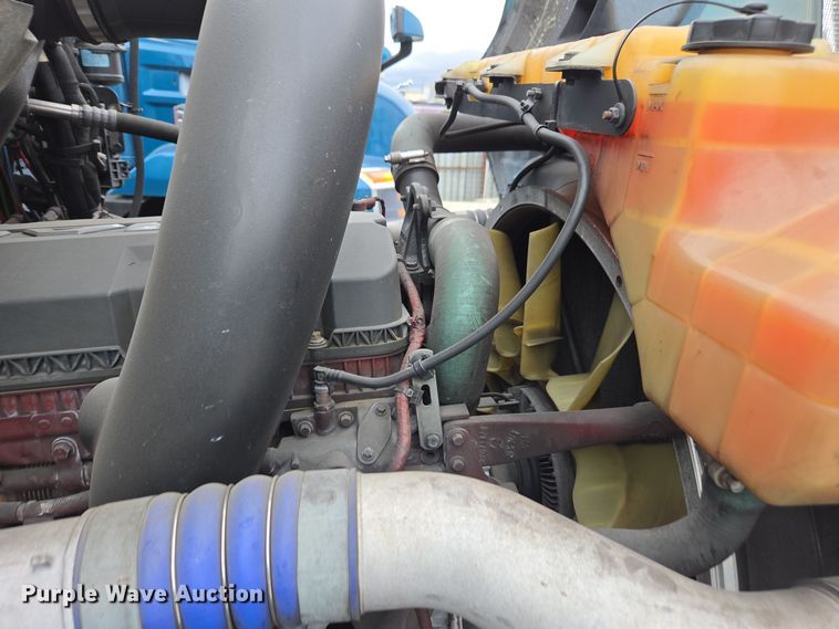 image for item YA0295 2019 Mack Anthem AN42T semi truck