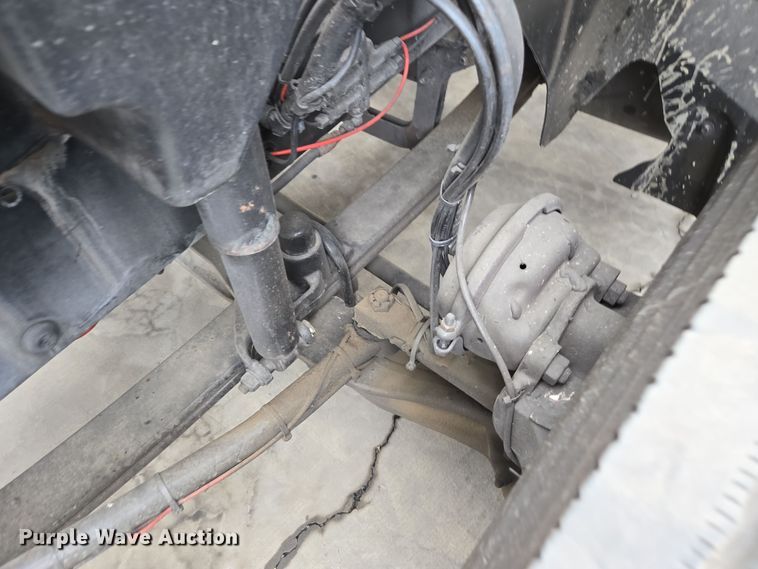 image for item YA0295 2019 Mack Anthem AN42T semi truck