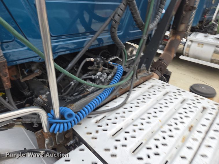 image for item YA0296 2019 Mack Anthem AN42T semi truck