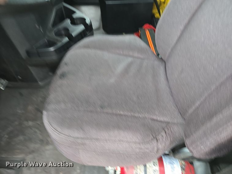 image for item YA0296 2019 Mack Anthem AN42T semi truck