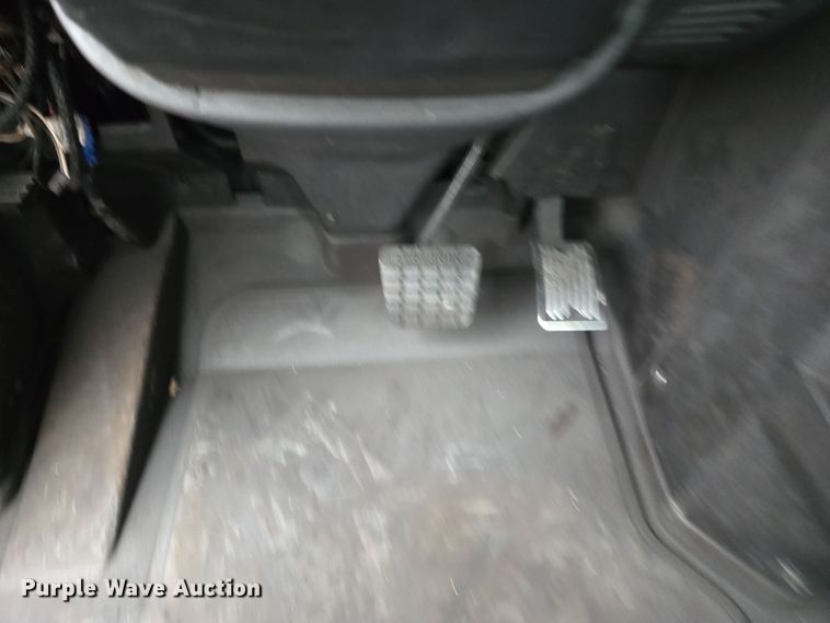 image for item YA0296 2019 Mack Anthem AN42T semi truck