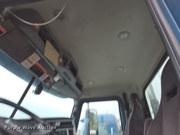 image for item YA0296 2019 Mack Anthem AN42T semi truck