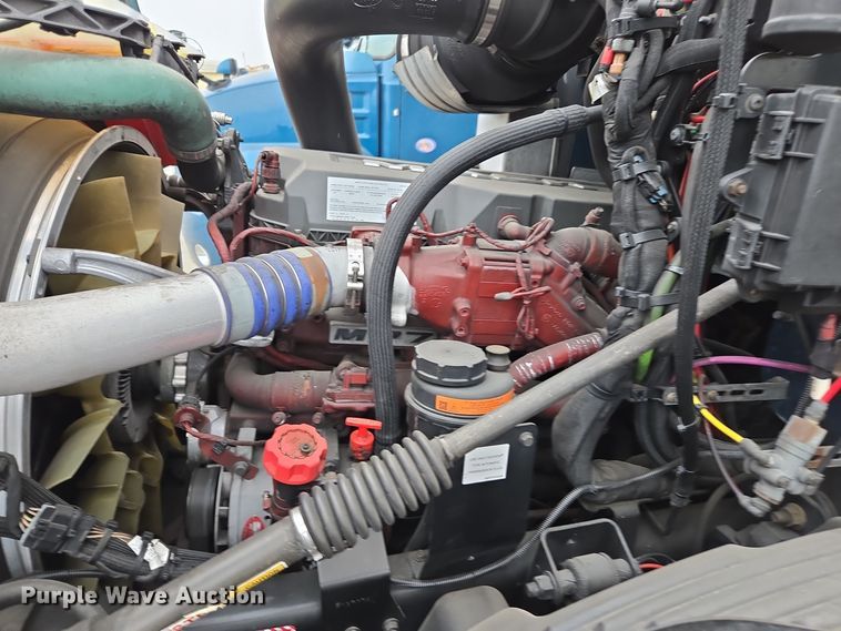 image for item YA0296 2019 Mack Anthem AN42T semi truck