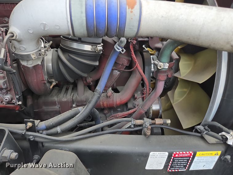 image for item YA0296 2019 Mack Anthem AN42T semi truck