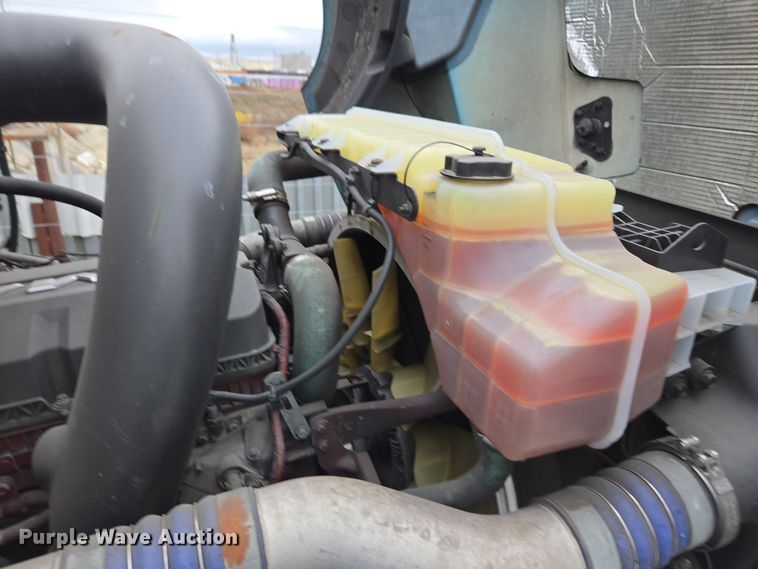 image for item YA0296 2019 Mack Anthem AN42T semi truck