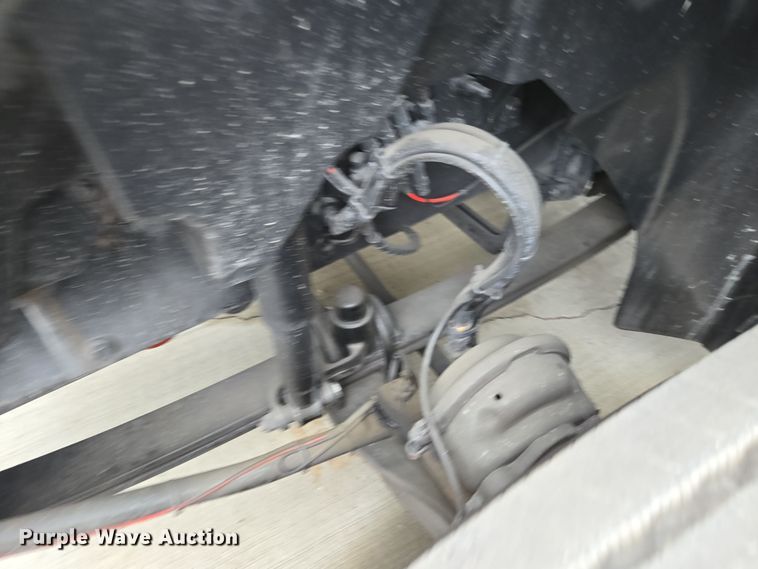 image for item YA0296 2019 Mack Anthem AN42T semi truck