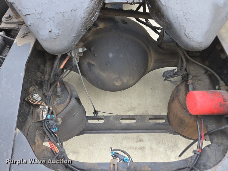 image for item YA0308 2020 Mack Anthem AN42T semi truck