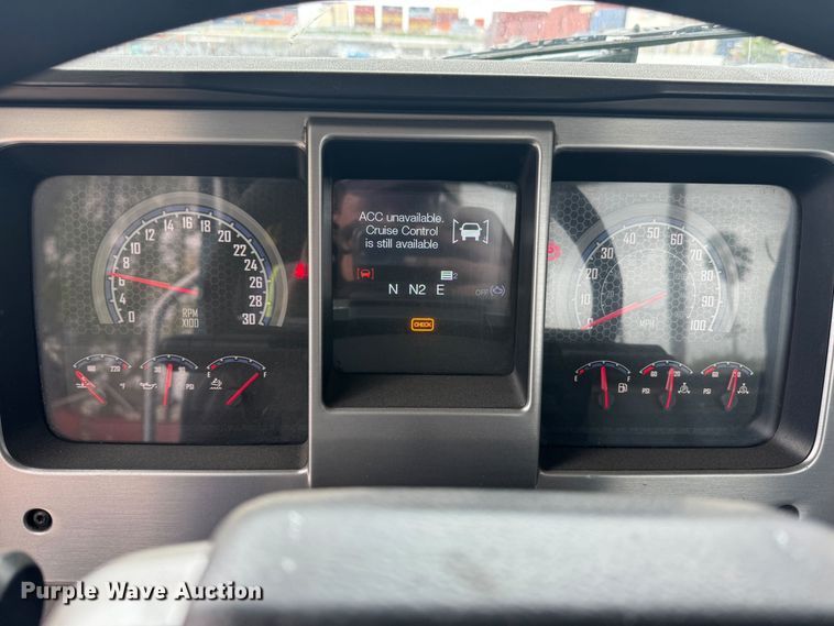 image for item YA0308 2020 Mack Anthem AN42T semi truck