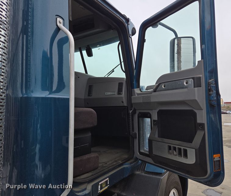 image for item YA0308 2020 Mack Anthem AN42T semi truck