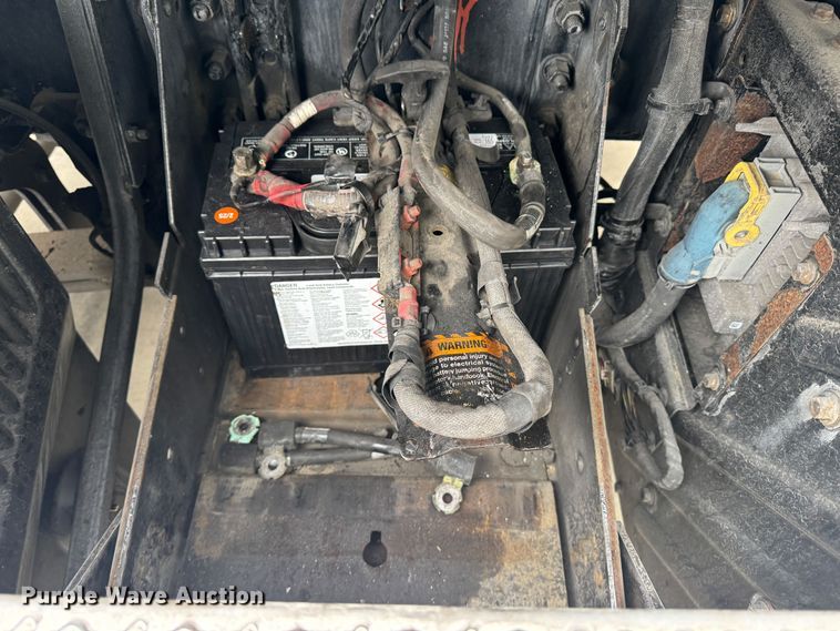 image for item YA0308 2020 Mack Anthem AN42T semi truck