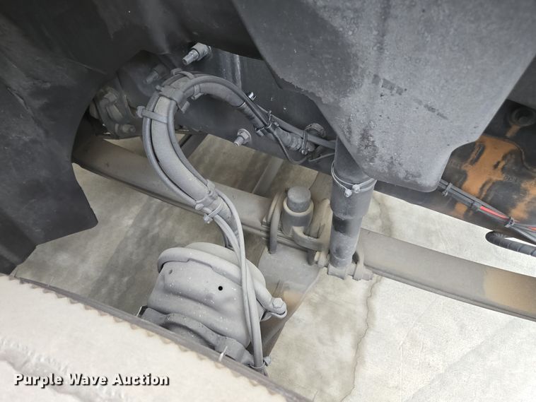 image for item YA0308 2020 Mack Anthem AN42T semi truck