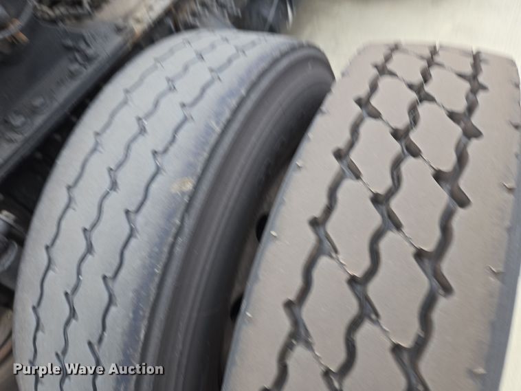 image for item YA0308 2020 Mack Anthem AN42T semi truck