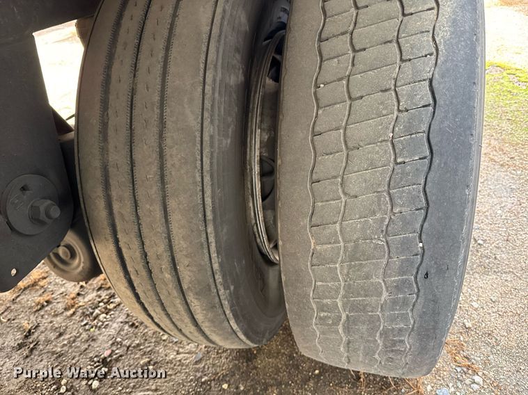 image for item YA0362 2017 Hyundai Translead VC2530152-AJS dry van trailer