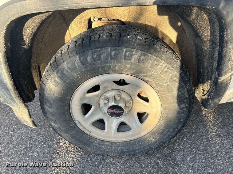 image for item DE2141 2017 GMC Sierra 1500 pickup truck