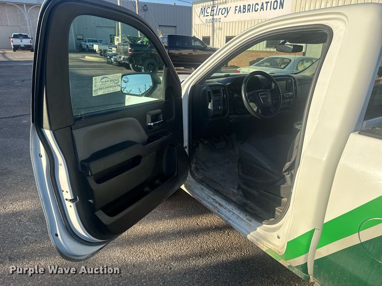 image for item DE2142 2018 GMC Sierra 1500 pickup truck