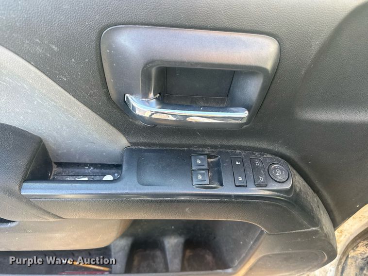 image for item DE2142 2018 GMC Sierra 1500 pickup truck