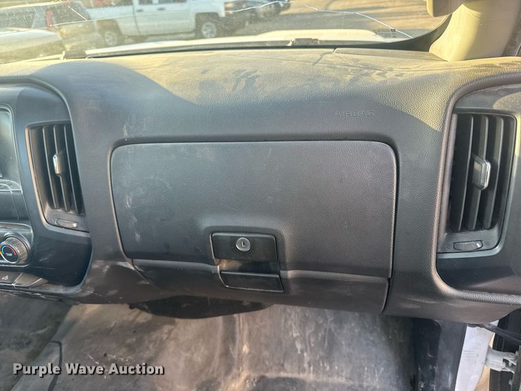 image for item DE2142 2018 GMC Sierra 1500 pickup truck