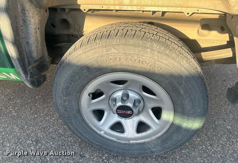 image for item DE2142 2018 GMC Sierra 1500 pickup truck