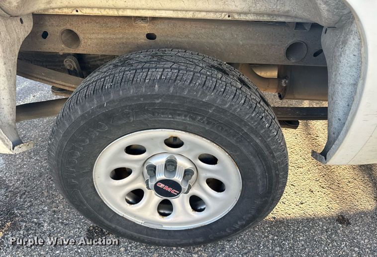 image for item DE2143 2010 GMC Sierra 1500 pickup truck