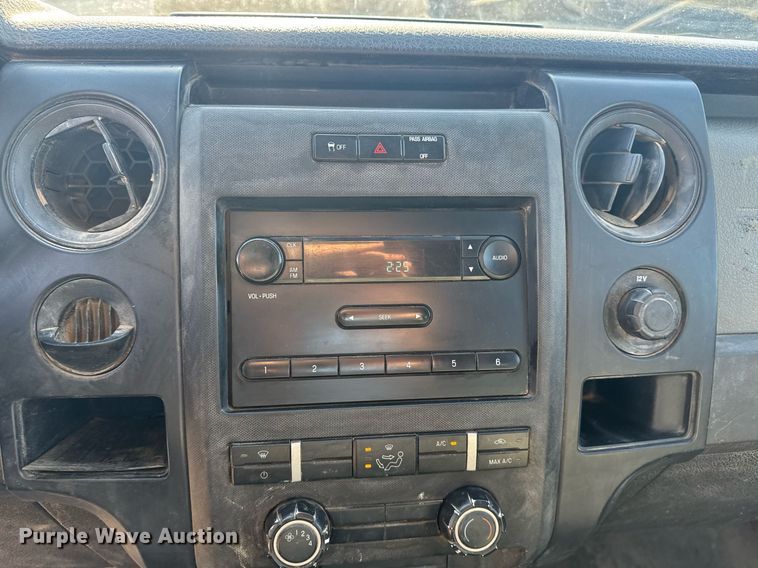 image for item DE2146 2012 Ford F150 pickup truck