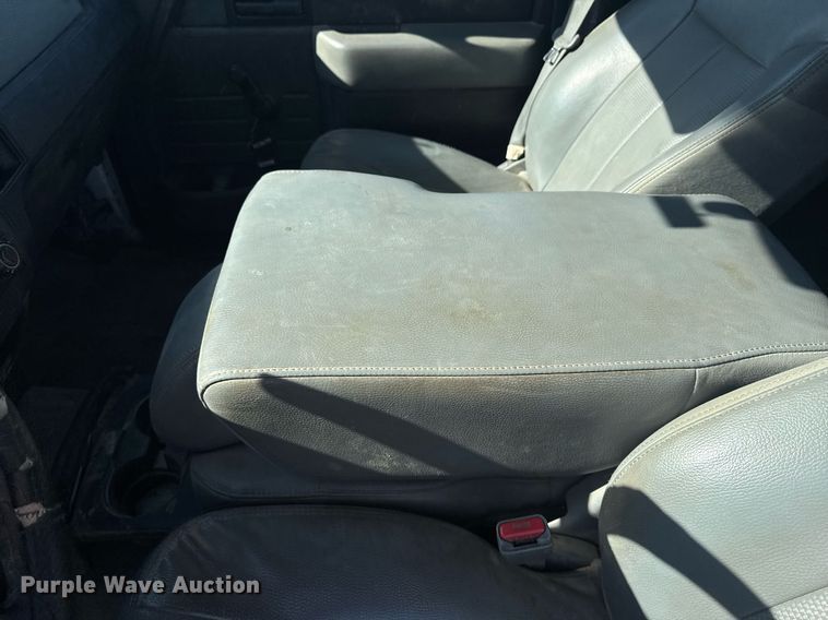 image for item DE2146 2012 Ford F150 pickup truck