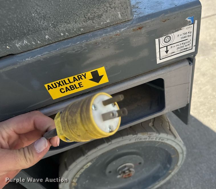 image for item DE2147 2019 Haulotte Star 20 scissor lift