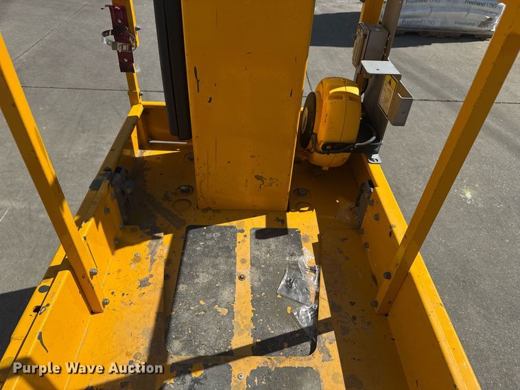 image for item DE2147 2019 Haulotte Star 20 scissor lift