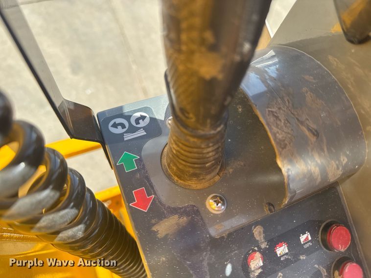 image for item DE2147 2019 Haulotte Star 20 scissor lift