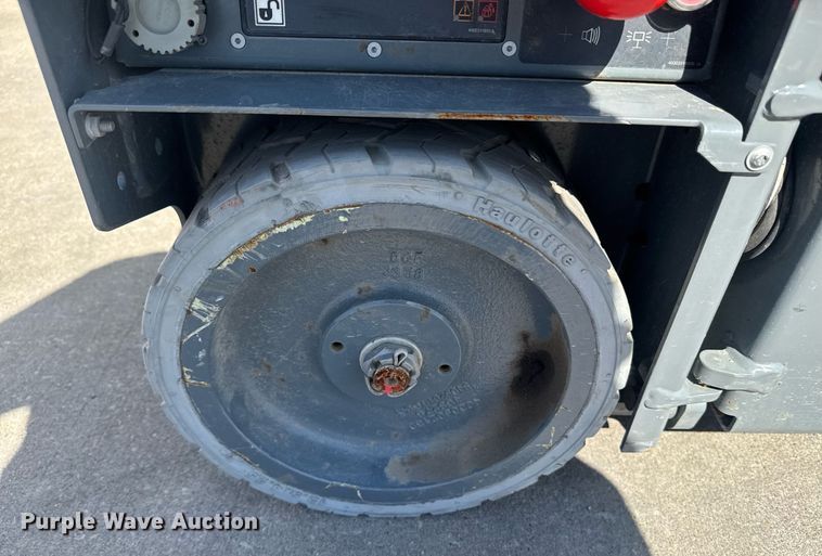 image for item DE2147 2019 Haulotte Star 20 scissor lift