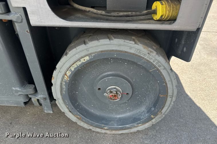 image for item DE2147 2019 Haulotte Star 20 scissor lift