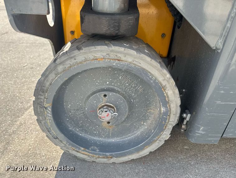 image for item DE2147 2019 Haulotte Star 20 scissor lift