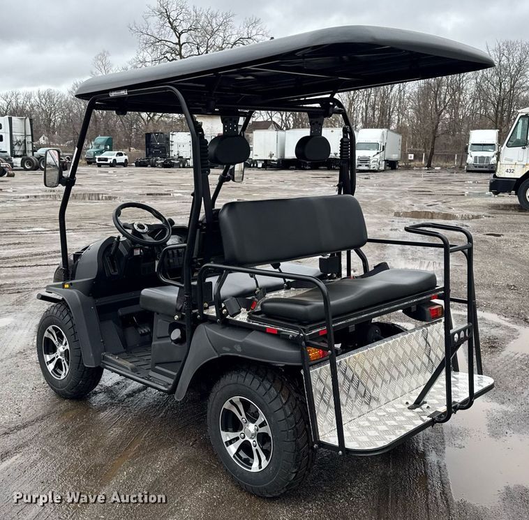 image for item DH9868 2023 Cazador XY200U golf cart
