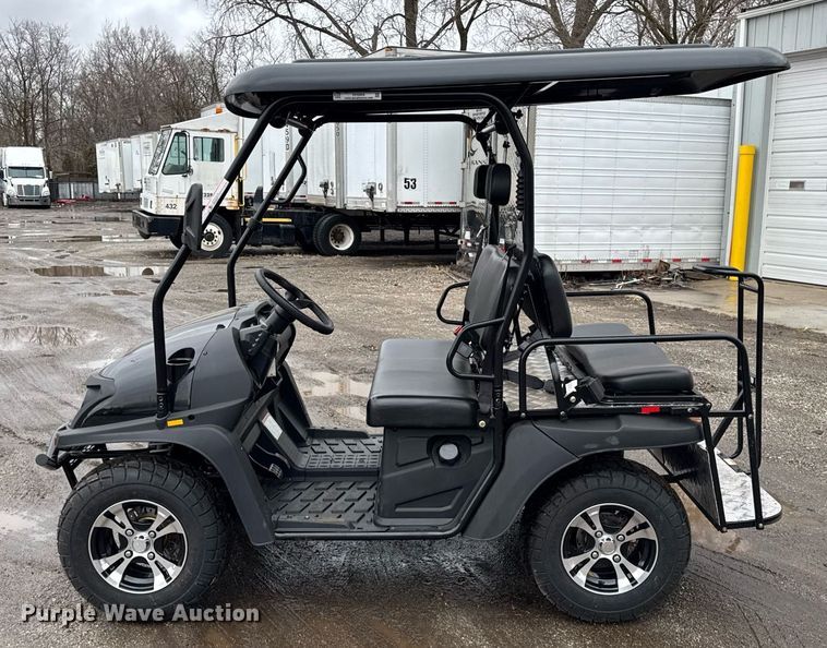 image for item DH9868 2023 Cazador XY200U golf cart